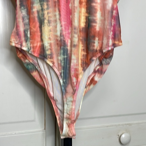 Steve Madden Women's Dahlia Cowl Neck Sleeveless Bodysuit Size L Mobwife - Picture 7 of 13